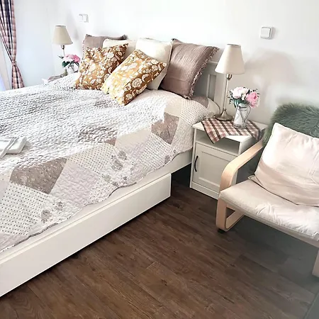 Log At Iron Rose In Czech Canada *