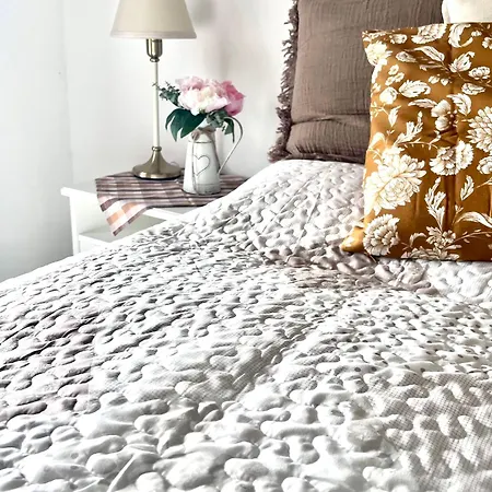 Log At Iron Rose In Czech Canada *